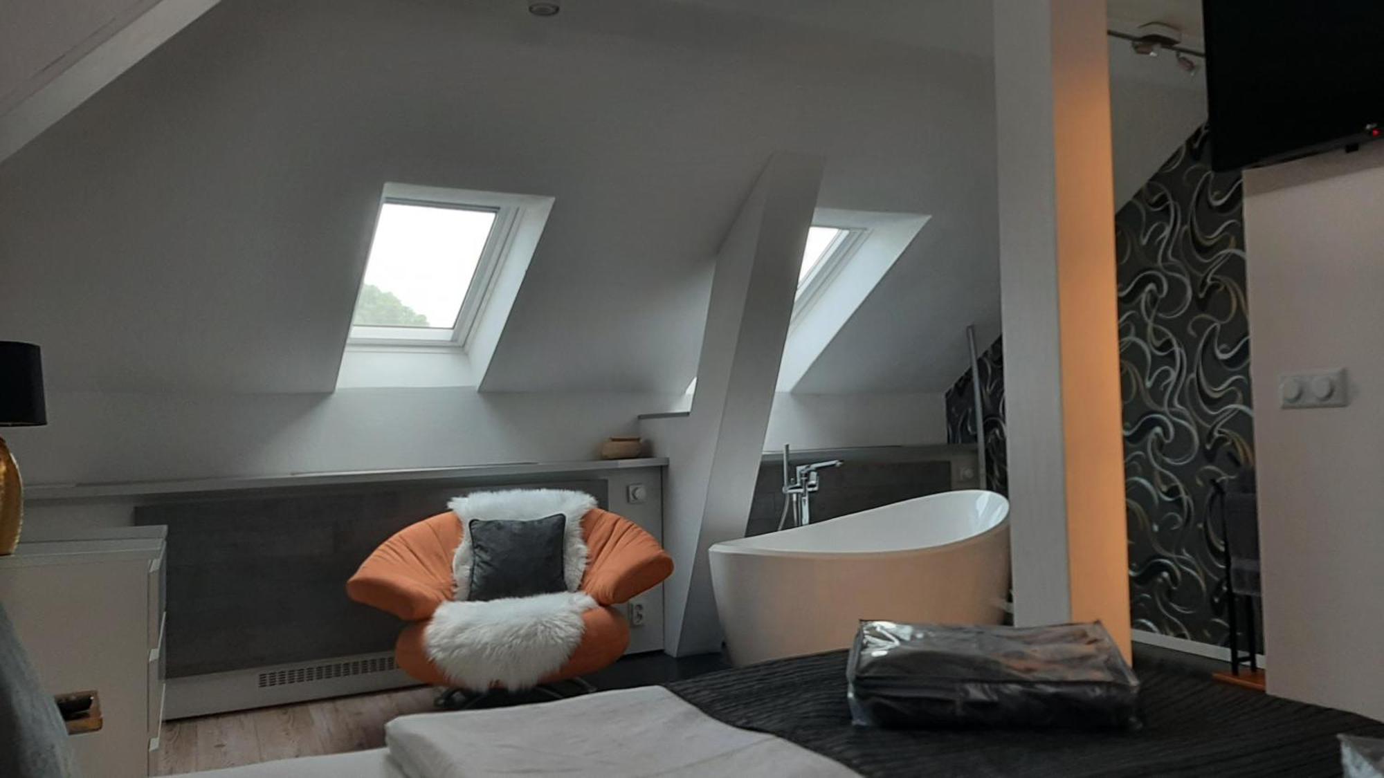 Deluxe Doppelzimmer นอร์ดเฮาเซิน ภายนอก รูปภาพ